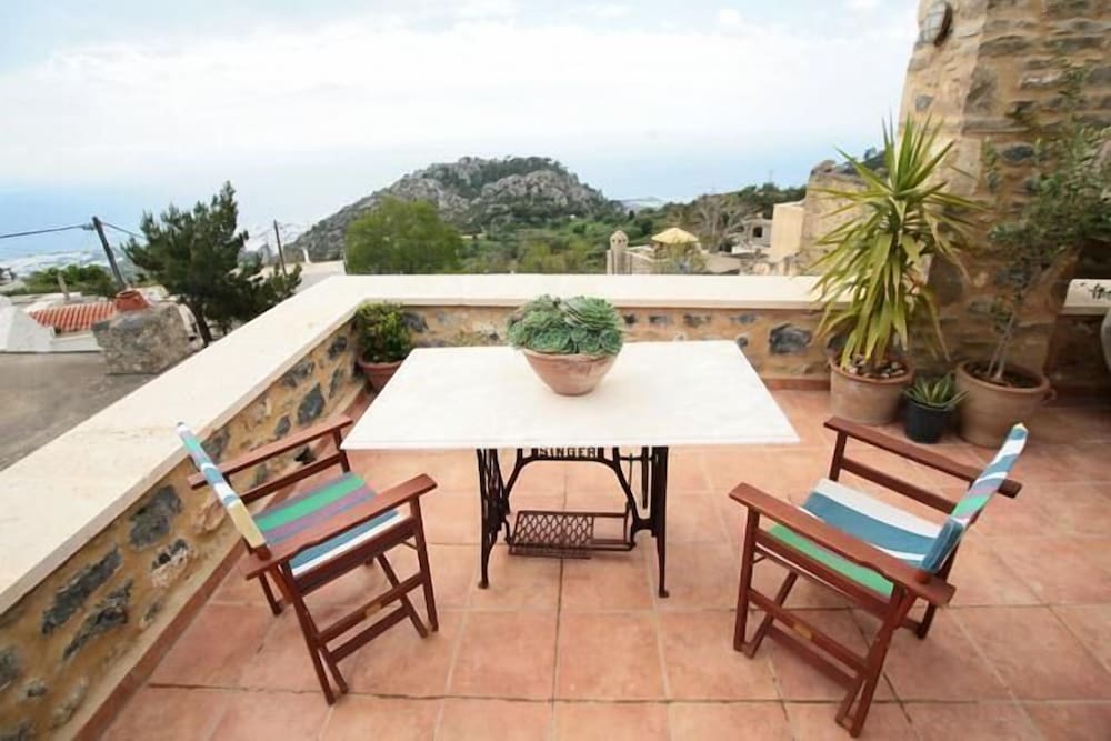 Фото Dorovinis Country Houses