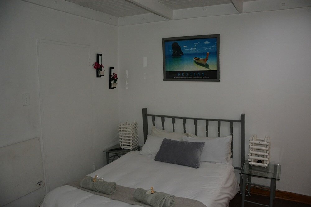 Фото The Swiss Guesthouse