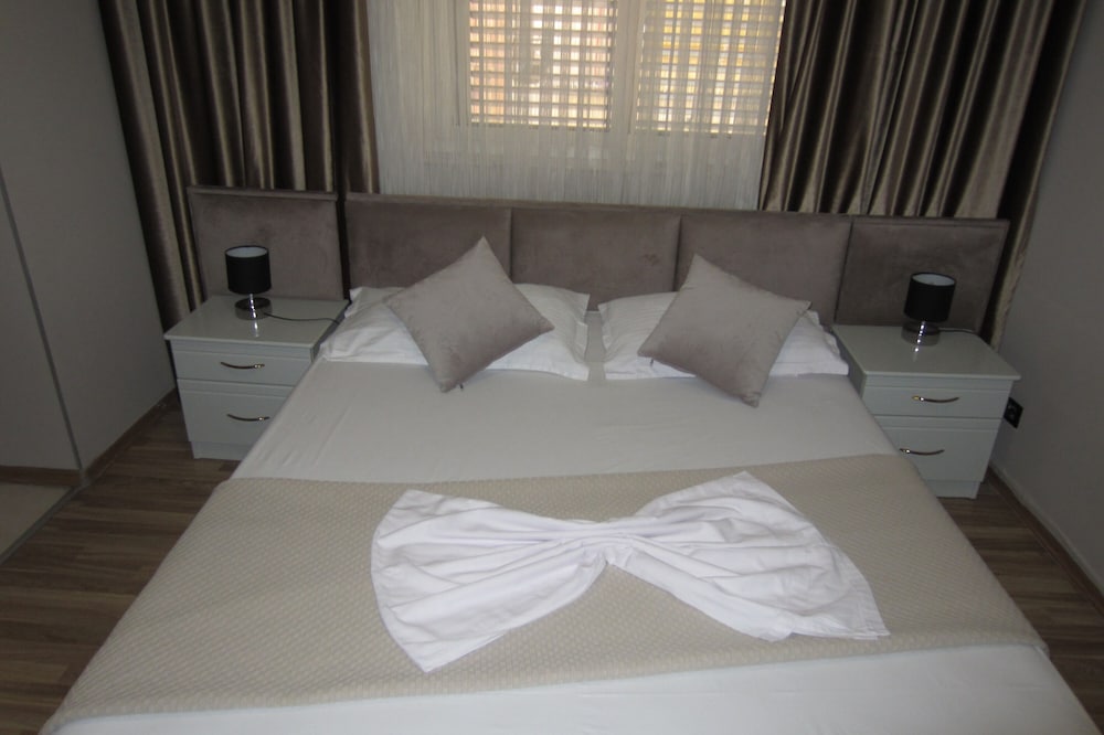 Фото Freddy's Hotel