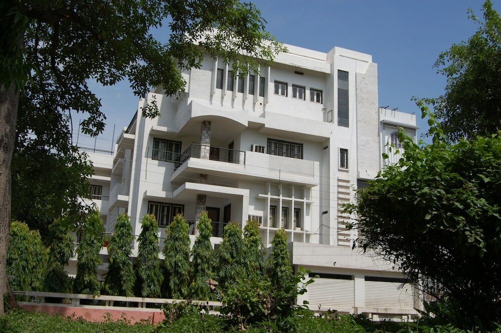 Фото Hotel Varuna