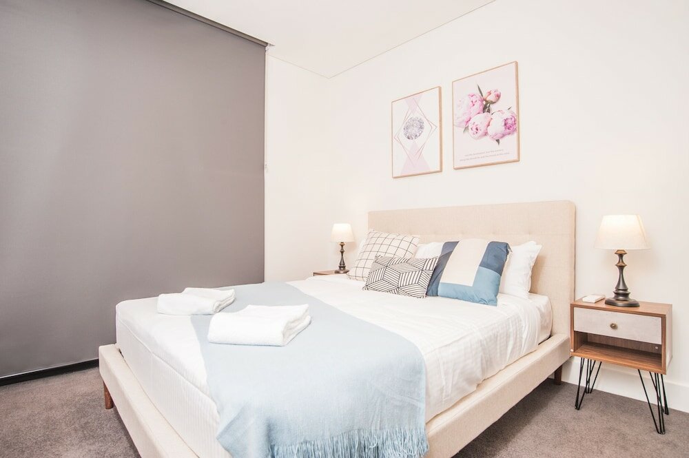 Фото Luxury 2bed2bath Apt @opaltower +view