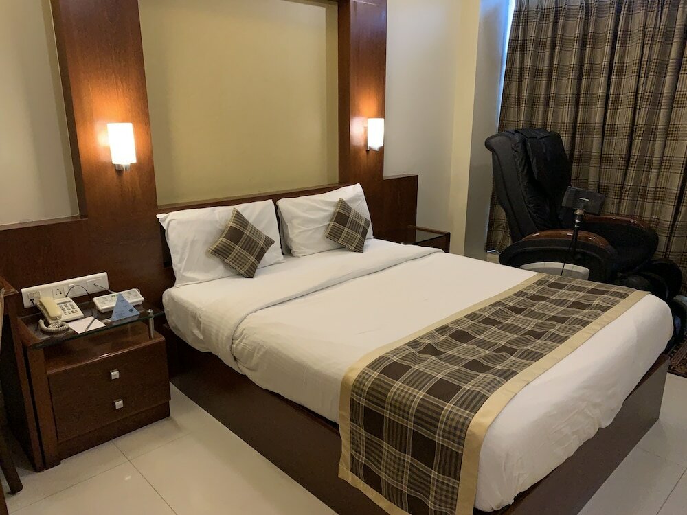 Фото Hotel Shubhangan
