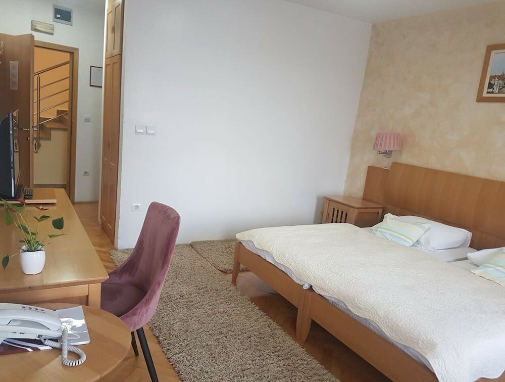 Фото Hotel Millennium