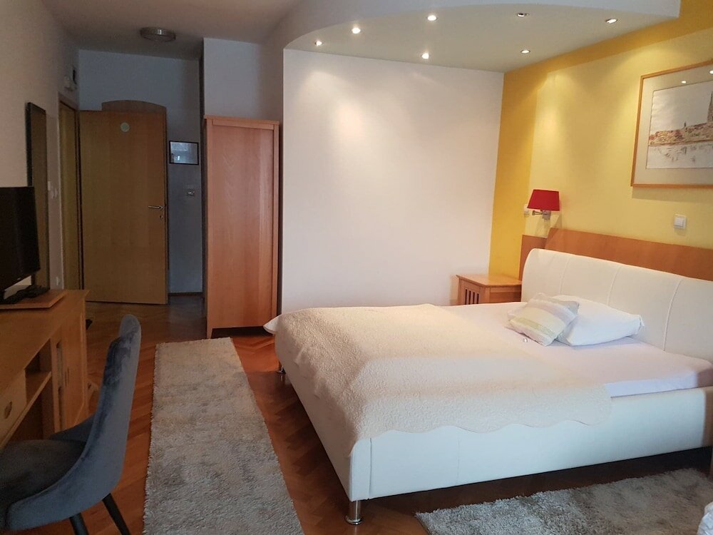 Фото Hotel Millennium