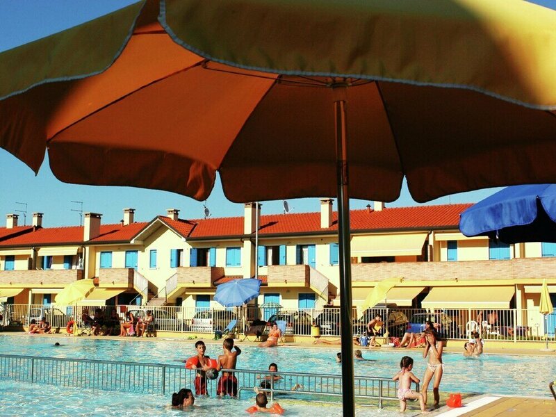 Апартаменты Sun Drenched Residence with Pool in Rosolina Mare near Venice