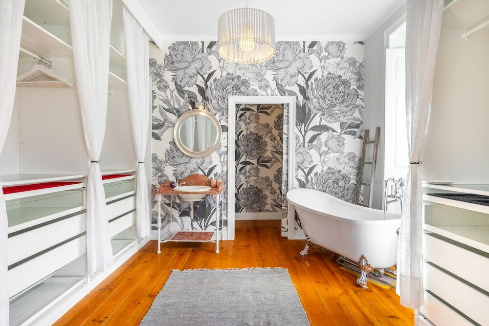 Фото Luxurious Art Deco 3 Br