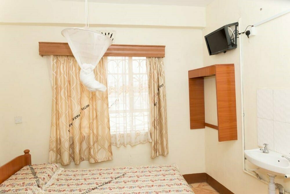 Hotel Sixty Two Paradise Hotel, Nanyuki, photo