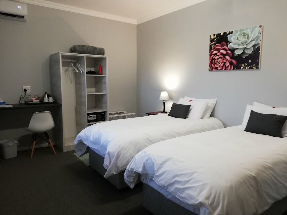 Hotel Gables B & B, George, photo