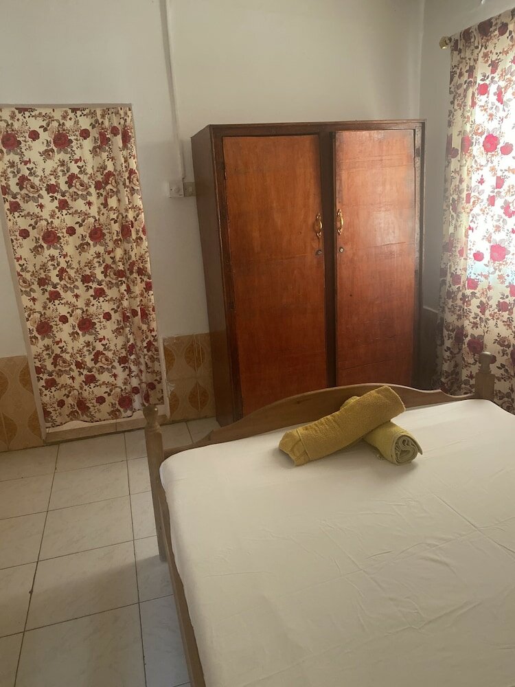 Фото One World Village Guesthouse