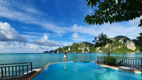 Гостиница Phi Phi Don Chukit Resort