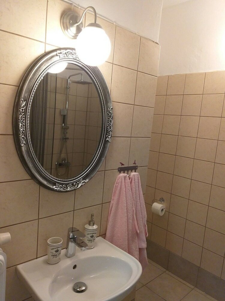 Фото Urban Minimalist Studio Apt. near Pagrati Park