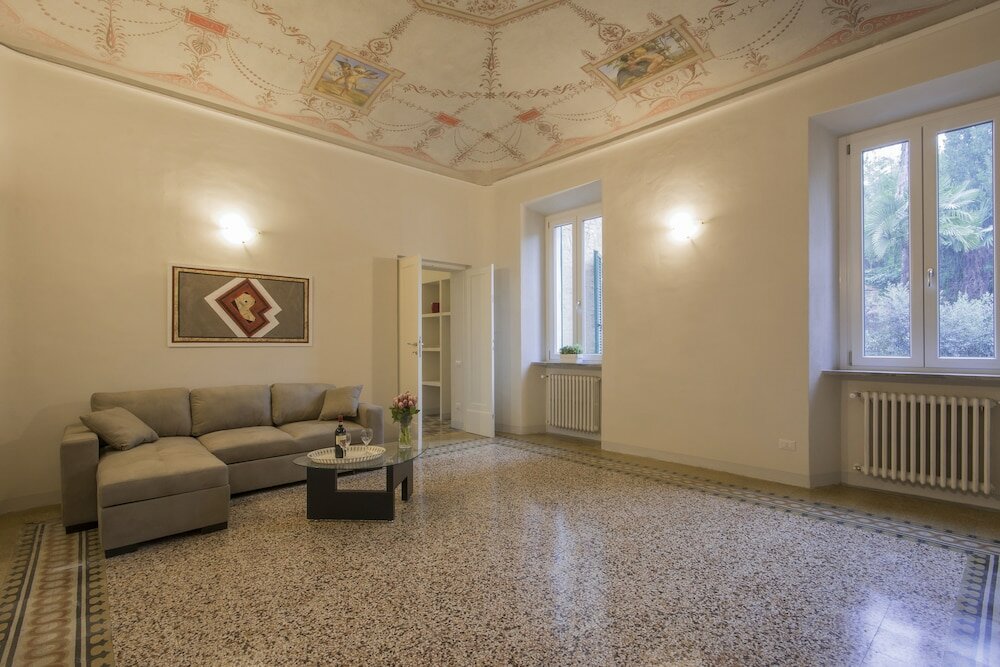 Фото Regis Condo