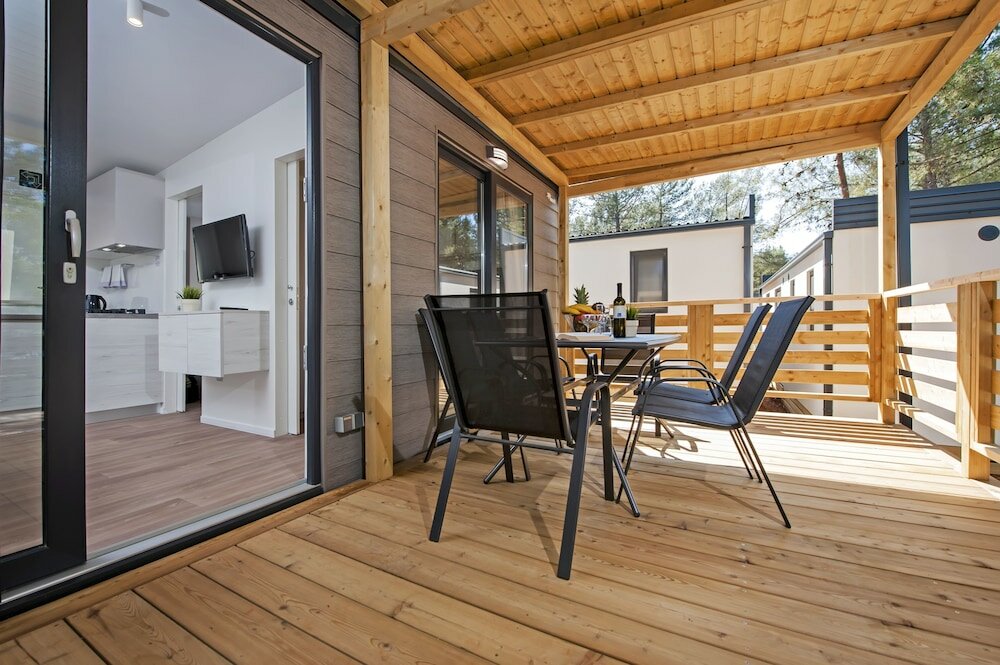 Фото Mediteran kamp Mobile Homes in Camping Puntica