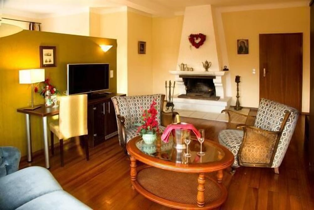 Фото Hotel Haus Krone