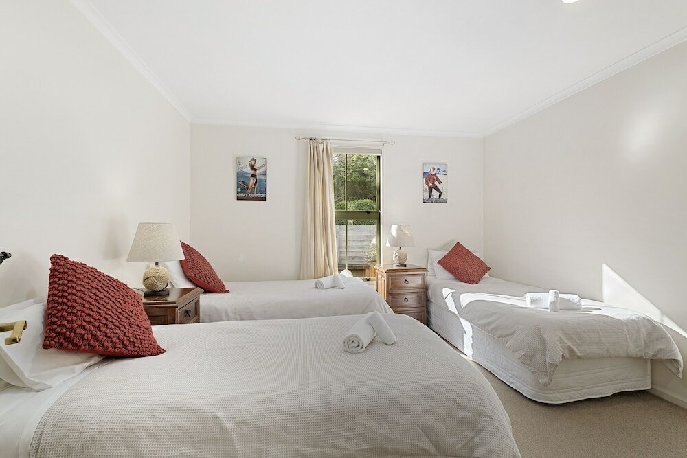 Фото Coryan Cottage