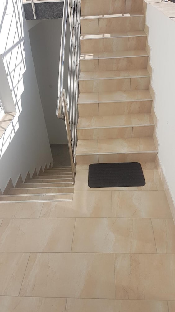 Фото Marko Airport Rooms