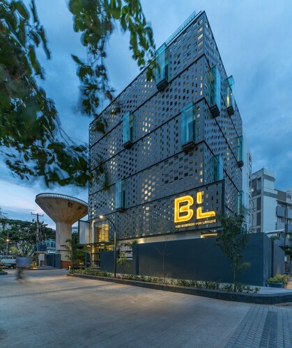 Гостиница Hotel B Plus L в Хайдарабаде