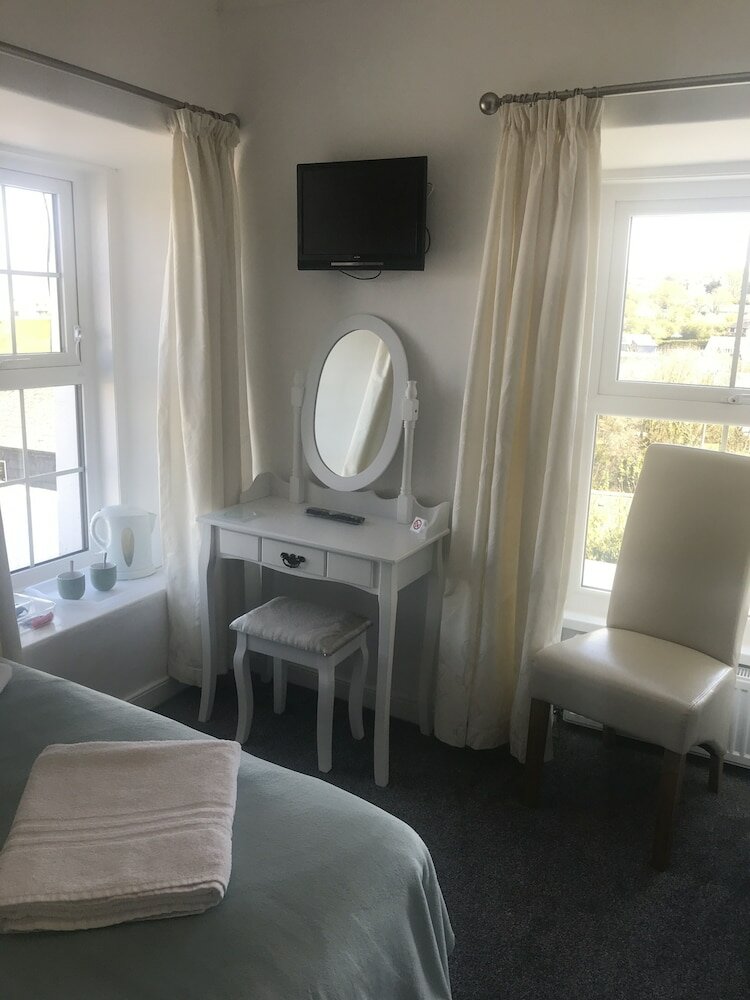 Фото Highcliffe Hotel