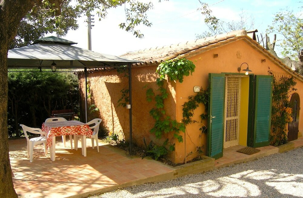 Фото Agriturismo Fattoria La Prugnola