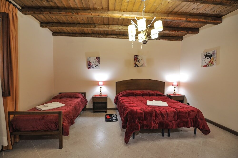 Фото Hotel Piccolo di Corduneanu Aurora