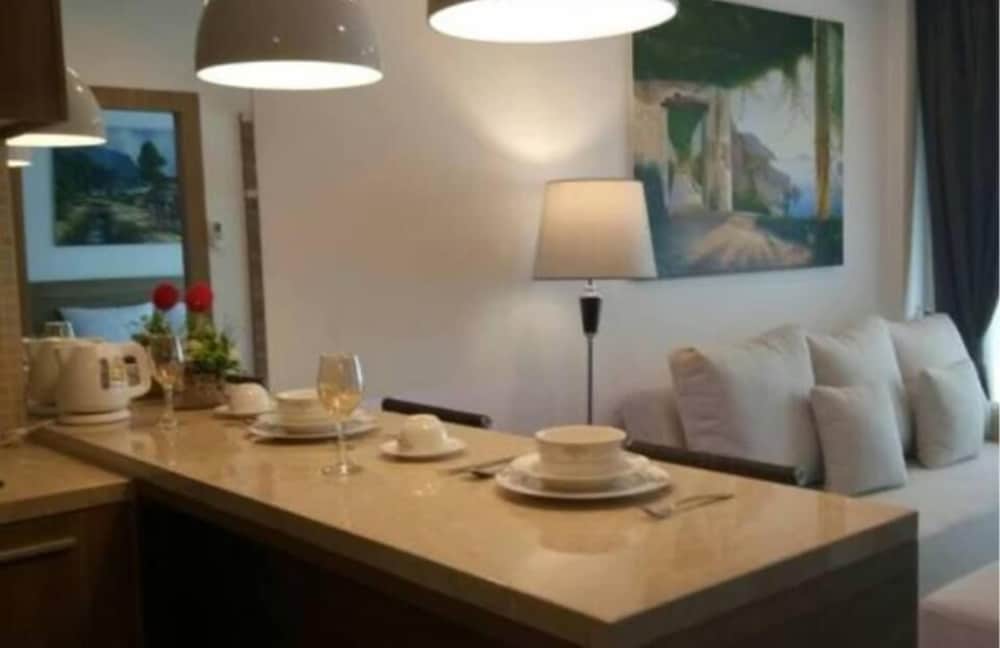 Фото Modern Condo Nai Harn Beach