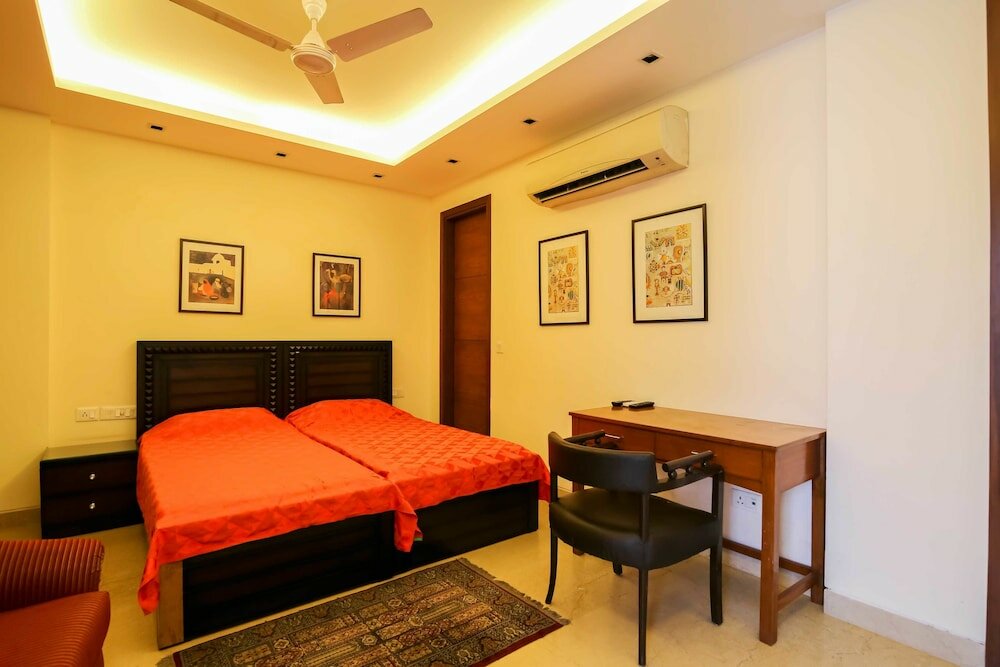 Фото Woodpecker Service Apartments Green Park