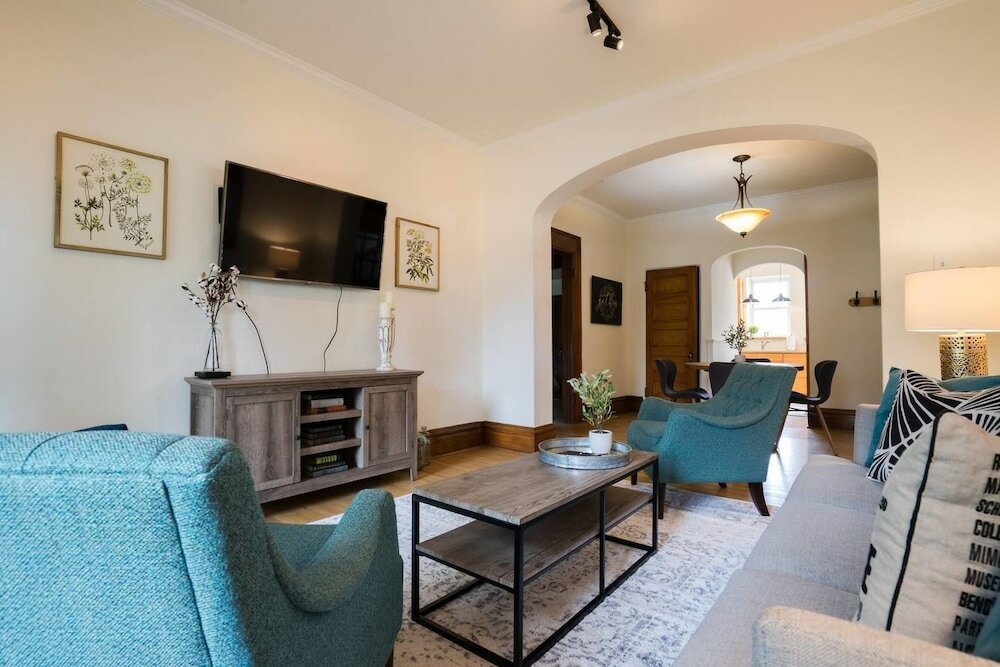 Фото The Traveler's Nook Walk to City Park