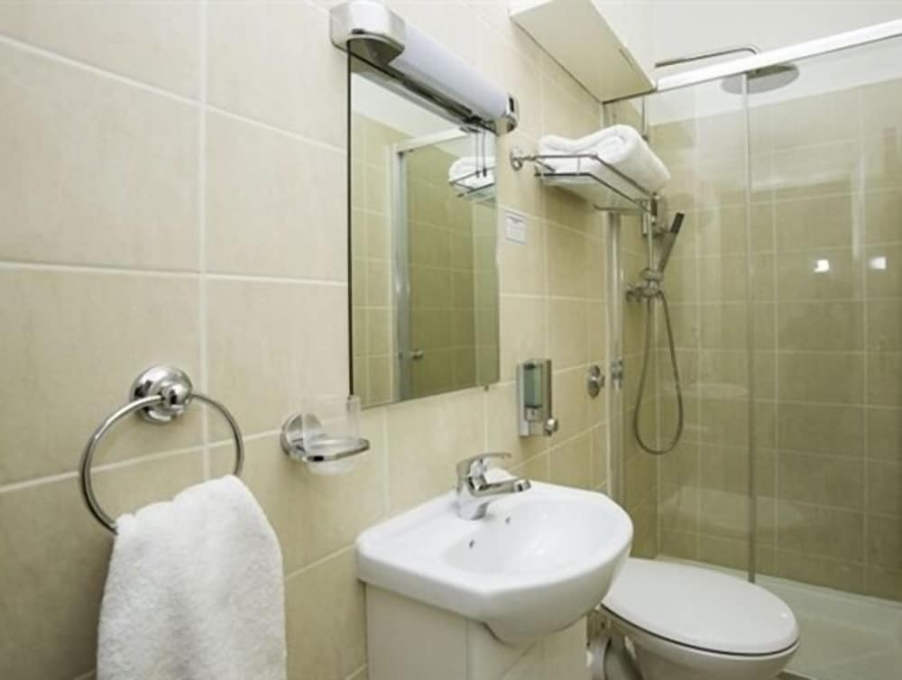 Фото Primrose Guest House