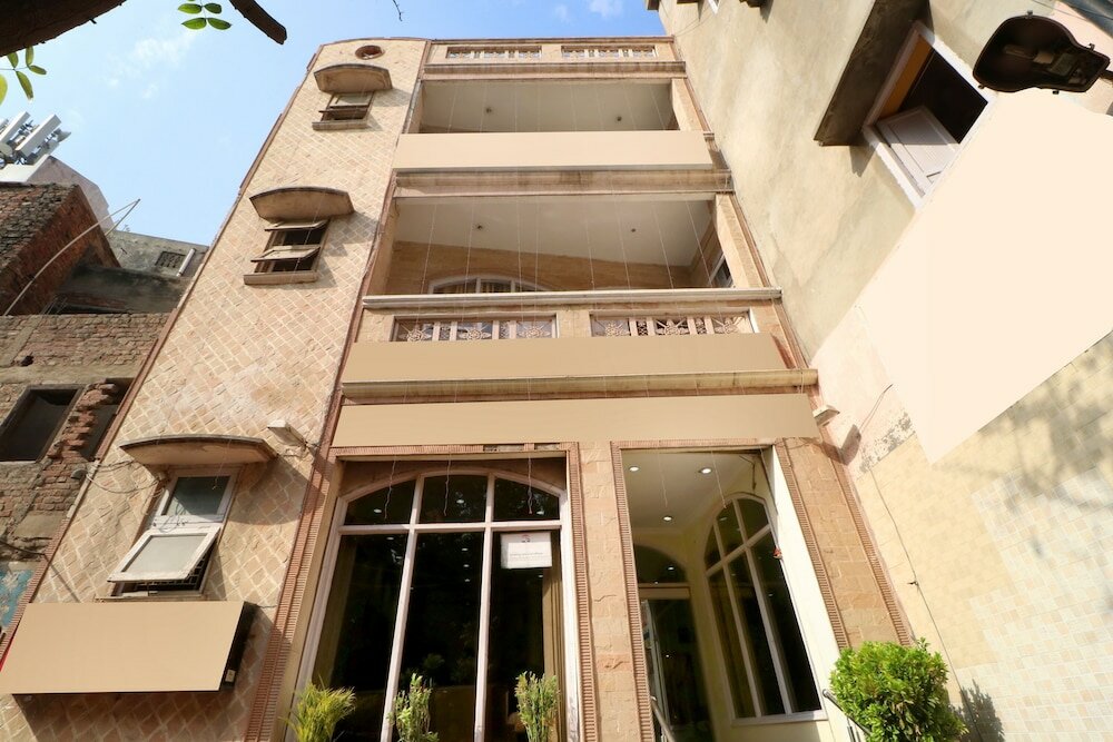 Фото отеля 2