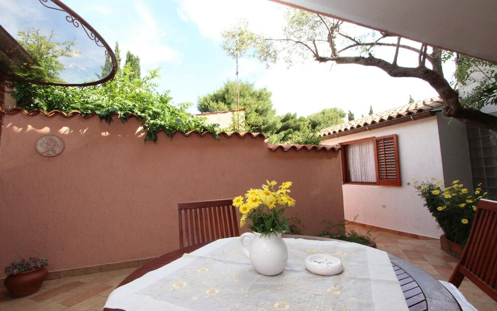 Фото Apartments Villa Lucu