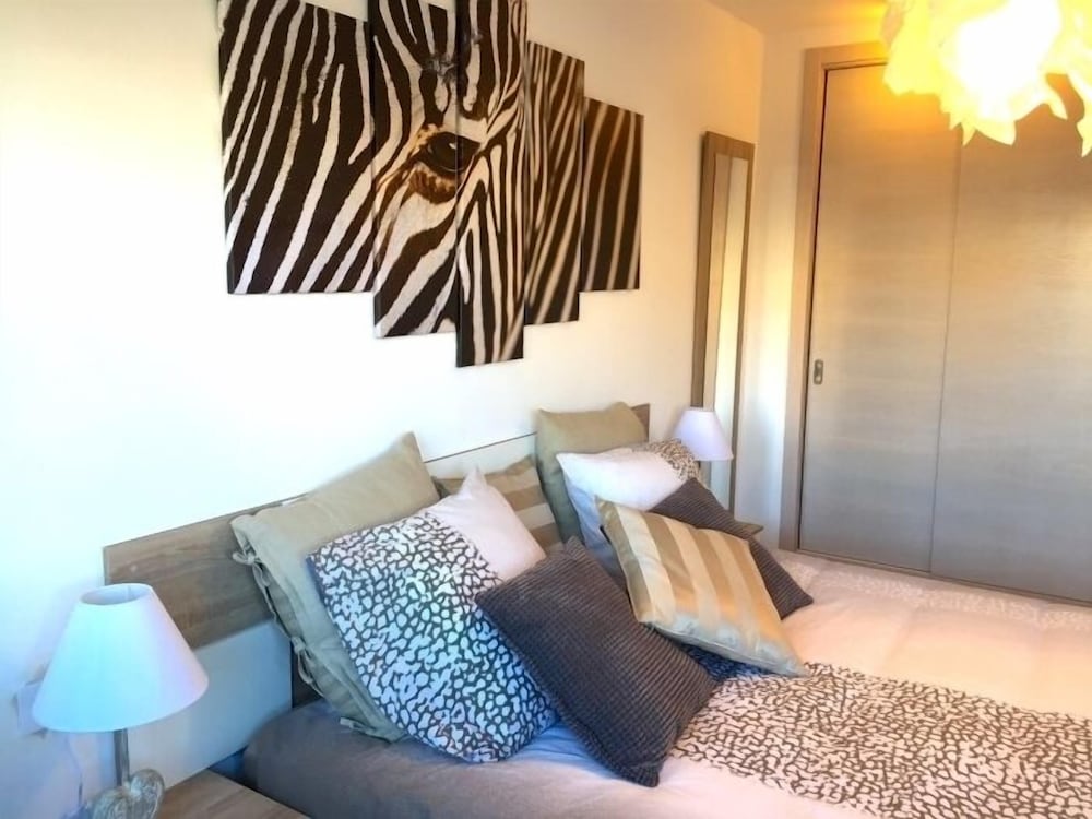 Фото 150 Tropicana Park