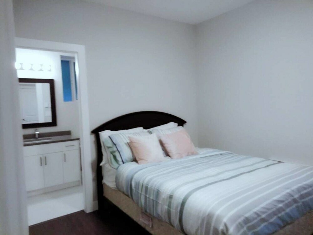 Фото B - Sechelt Private Coastal Home