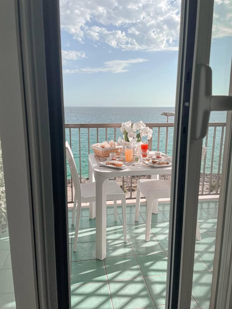 Фото La Scogliera