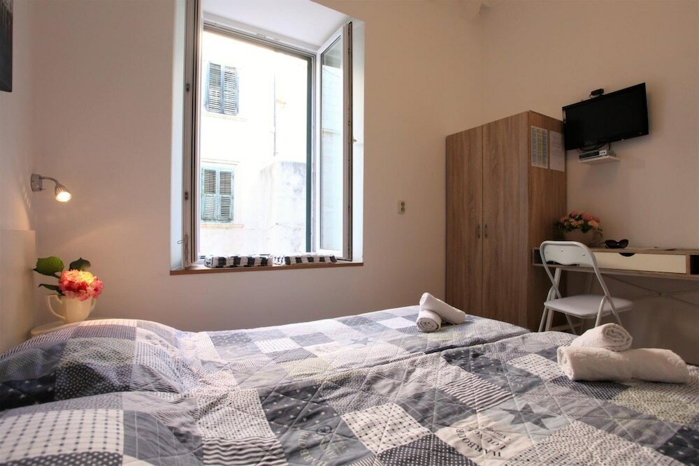 Фото Guest house The heart of Dubrovnik