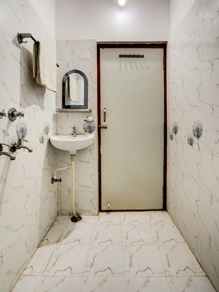 Фото Oyo 26889 Hotel Shree Vishnu Regency