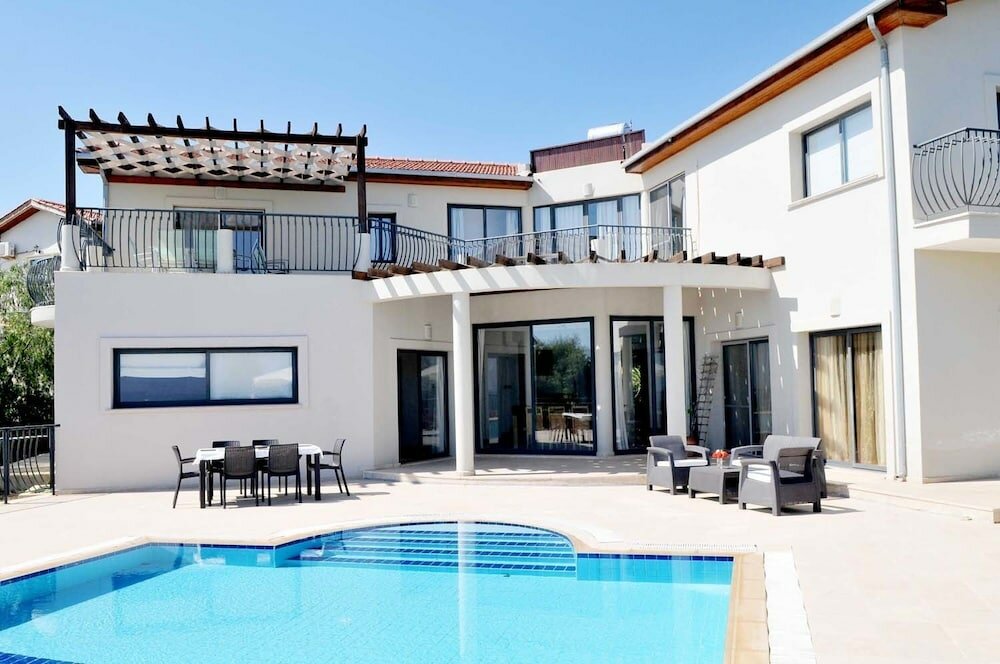 Фото Villa Amelia by Amy Villas