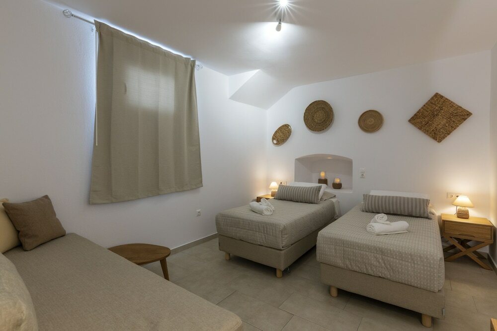 Фото Secret Garden Apartments