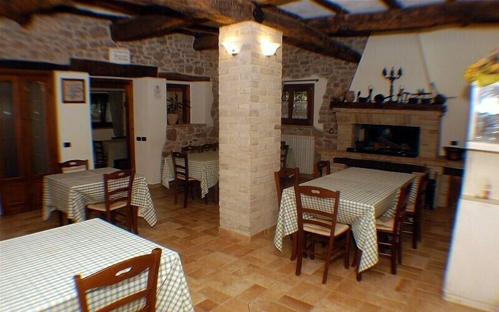 Фото Agriturismo Santa Caterina