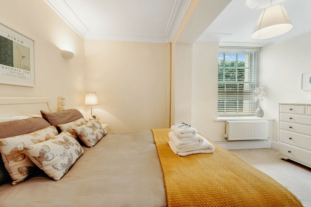 Фото Douglas House