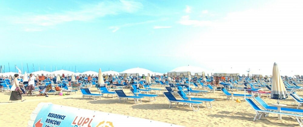 Фото Hotel Karin