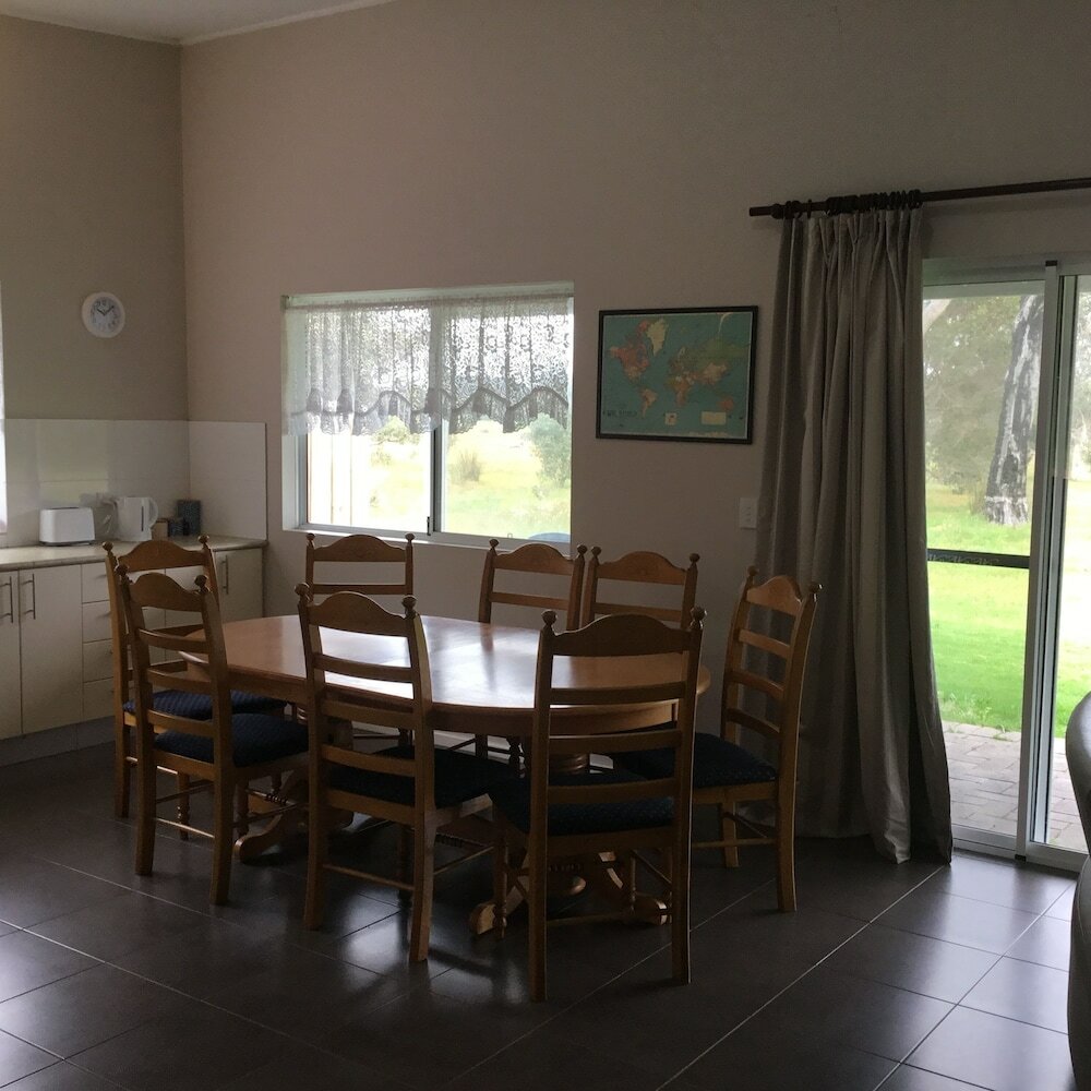 Фото The family retreat