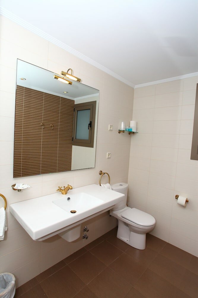 Фото Hotel Monasterio de Leyre