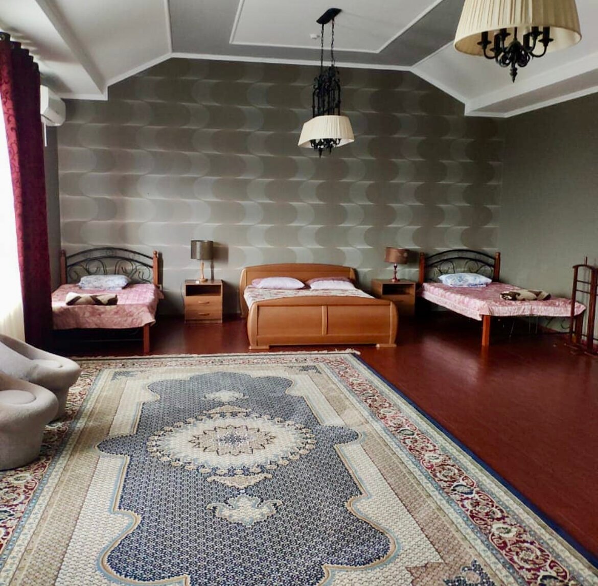 Фото отеля 2