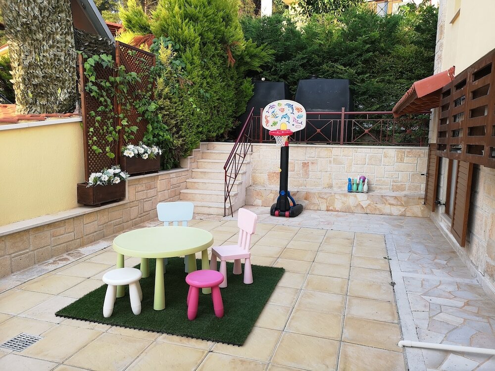 Фото Aracelia Villas with private pools