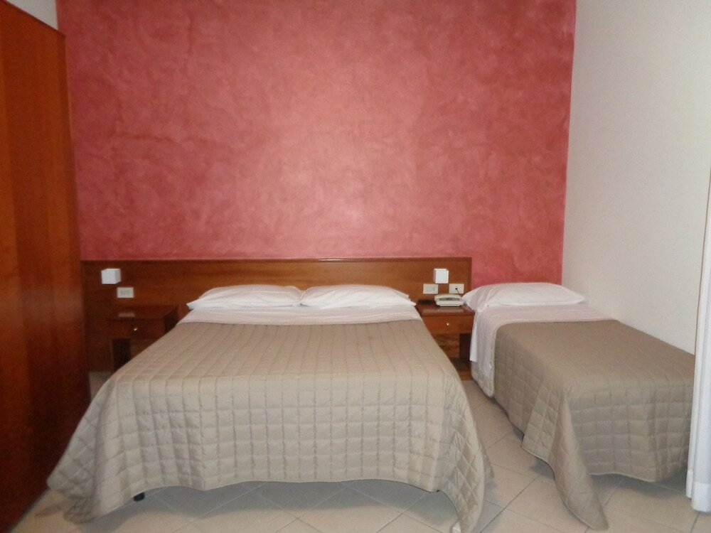 Фото Hotel Millennium