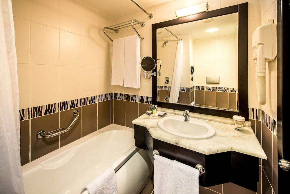 Фото Vuni Palace Hotel