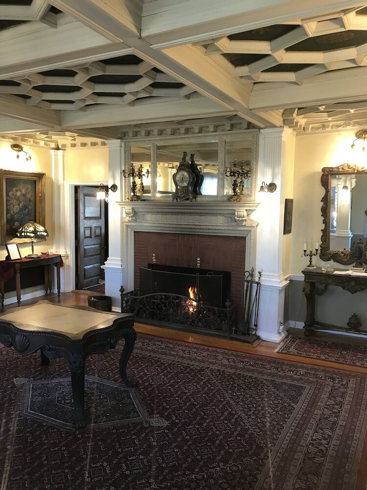 Фото Edgewood Manor