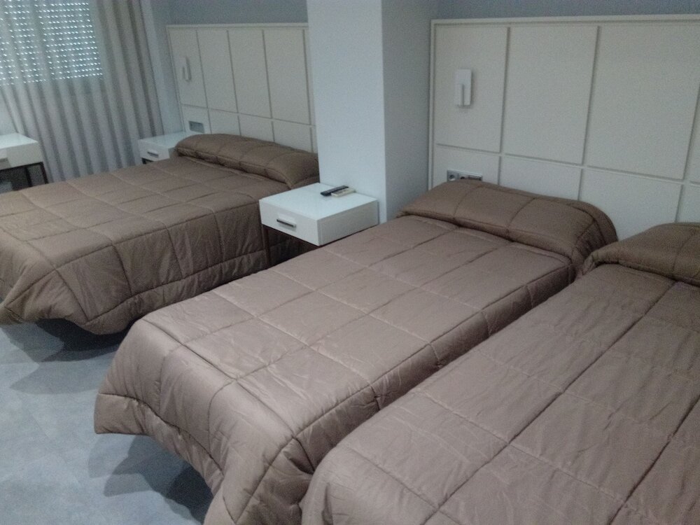 Фото Hostal Loimar