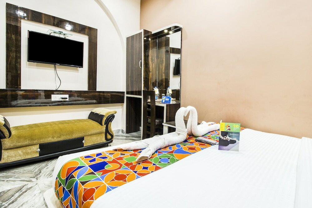 Фото FabExpress Sant Golden Temple