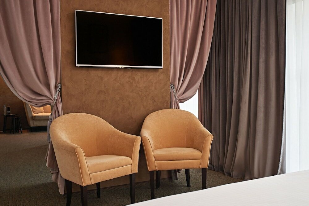 Фото Aura City Hotel